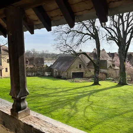 La Maison De La Tour Apremont-sur-Allier Exterior photo